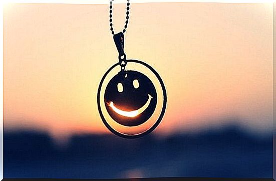 Smile necklace