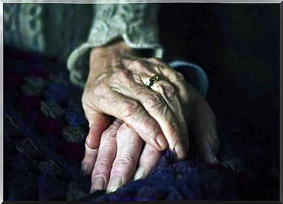 hand-elderly