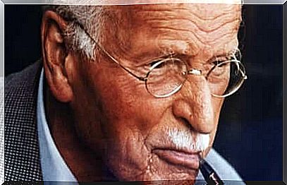 Carl Jung smoking